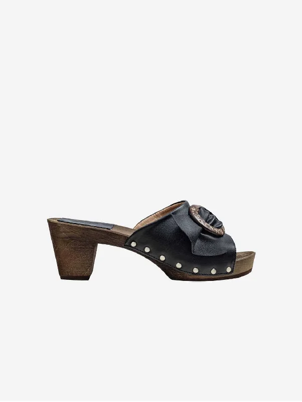 Women's Ankle - Strap Sandals with a Block Heel in Red for a Sophisticated Style Women's Ankle - Strap Sandals with a Block Heel in Red for a Sophisticated Style Sustainable Women's Recycled Material Sandals in Beige for Eco - Conscious ShoppersGrape Leather Vegan Wooden Clogs | Black Women's Ankle - Strap Sandals with a Block Heel in Red for a Sophisticated Style Women's Ankle - Strap Sandals with a Block Heel in Red for a Sophisticated Style Sustainable Women's Recycled Material Sandals in Beige for Eco - Conscious ShoppersGrape Leather Vegan Wooden Clogs | Black