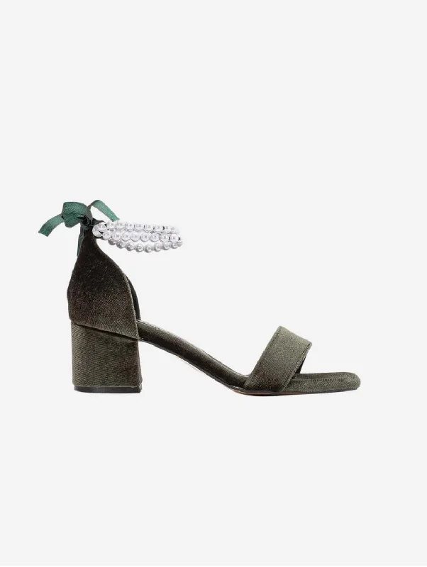 Women's Thong Sandals with a Beaded Design in Multicolor for a Beachy Aesthetic Women's Thong Sandals with a Beaded Design in Multicolor for a Beachy Aesthetic Women's Sandals with a Floral - Printed Upper in Pink for a Feminine Spring LookIlly Vegan Velvet & Pearl Heeled Sandals | Olive Green Women's Thong Sandals with a Beaded Design in Multicolor for a Beachy Aesthetic Women's Thong Sandals with a Beaded Design in Multicolor for a Beachy Aesthetic Women's Sandals with a Floral - Printed Upper in Pink for a Feminine Spring LookIlly Vegan Velvet & Pearl Heeled Sandals | Olive Green