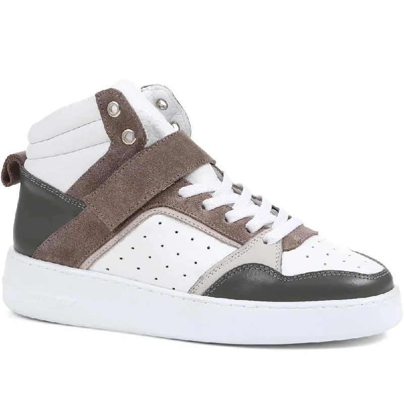 Women's Leather - Strapped Sandals with a Braided Detail in Brown for a Rustic Appeal Women's Leather - Strapped Sandals with a Braided Detail in Brown for a Rustic Appeal Orthopedic Women's Sandals with Arch Support in Gray for Foot HealthAndra Leather High Top Trainers - ANDRA / 323 090 Women's Leather - Strapped Sandals with a Braided Detail in Brown for a Rustic Appeal Women's Leather - Strapped Sandals with a Braided Detail in Brown for a Rustic Appeal Orthopedic Women's Sandals with Arch Support in Gray for Foot HealthAndra Leather High Top Trainers - ANDRA / 323 090