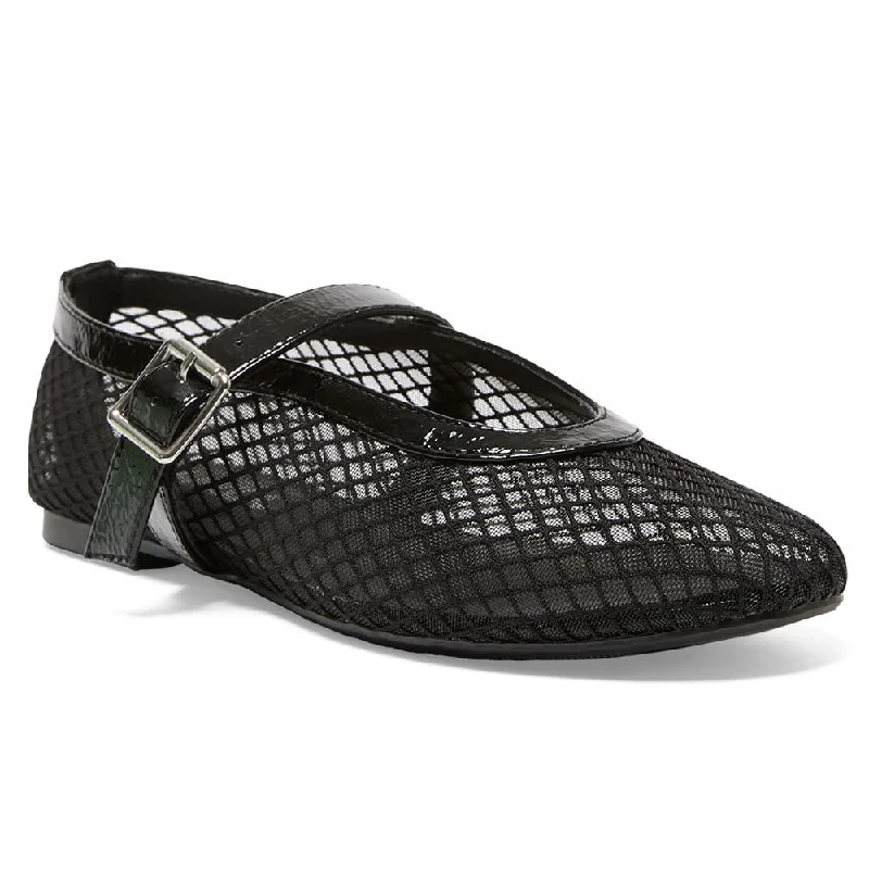 Women's Geometric - Patterned Ballet Flats in Multicolor for a Fashion - Forward Look Reign Flat in Black Women's Geometric - Patterned Ballet Flats in Multicolor for a Fashion - Forward Look Reign Flat in Black