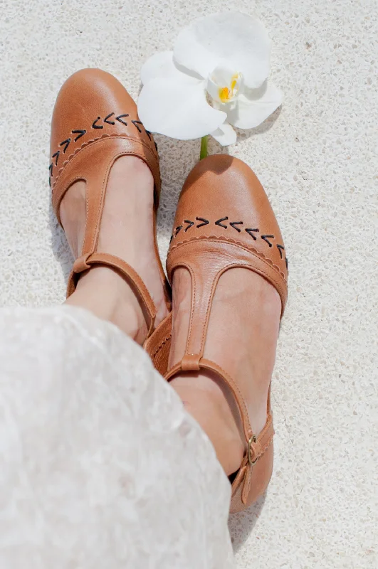 Women's Metallic Foil - Finish Ballet Flats in Gold for a Glamorous Night Out Wonderland T-strap Leather Flats Women's Metallic Foil - Finish Ballet Flats in Gold for a Glamorous Night Out Wonderland T-strap Leather Flats