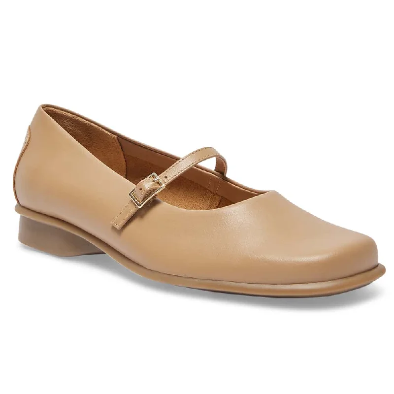 Women's Metallic Foil - Finish Ballet Flats in Gold for a Glamorous Night Out Katrina Flat in Camel Leather Women's Metallic Foil - Finish Ballet Flats in Gold for a Glamorous Night Out Katrina Flat in Camel Leather