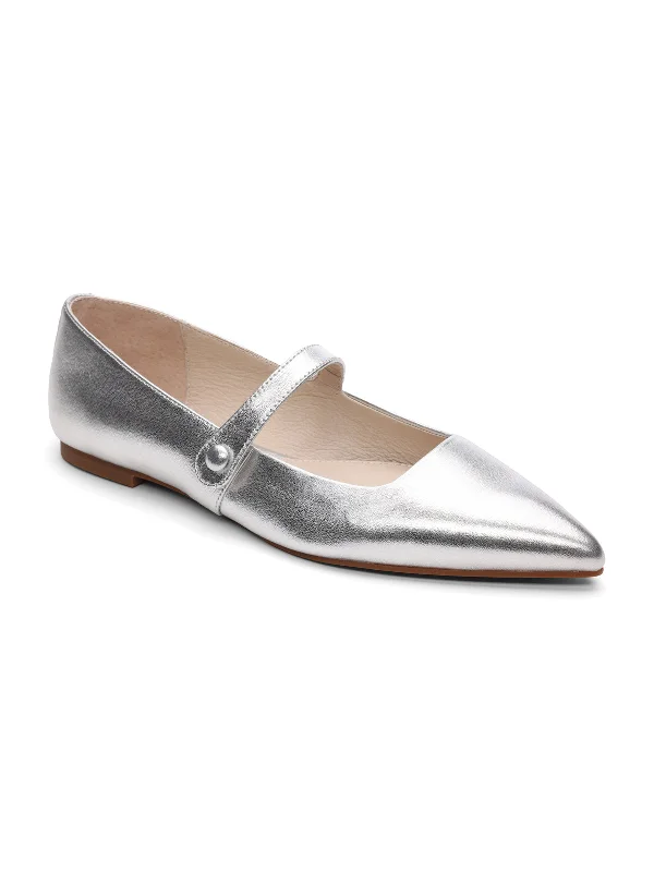 Women's Embroidered Floral Pattern Ballet Flats in White for a Spring - Inspired Outfit Clamour Ballet Flat White Gold Women's Embroidered Floral Pattern Ballet Flats in White for a Spring - Inspired Outfit Clamour Ballet Flat White Gold