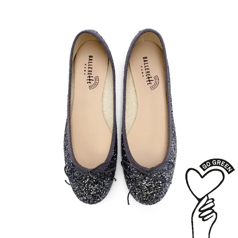 Women's Tassel - Trimmed Ballet Flats in Olive Green for a Trendy Twist TT GO GREEN Collection - Iron-colored glitter ballet flats in ECO fabric Women's Tassel - Trimmed Ballet Flats in Olive Green for a Trendy Twist TT GO GREEN Collection - Iron-colored glitter ballet flats in ECO fabric