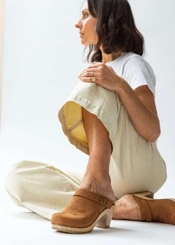 High Heel Clogs – Toast Nubuck