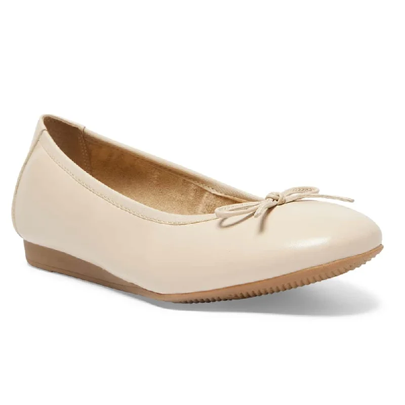 Women's Cashmere - Lined Ballet Flats in Burgundy for Warmth in Cold Weather Belamy Flat in Nude Leather Women's Cashmere - Lined Ballet Flats in Burgundy for Warmth in Cold Weather Belamy Flat in Nude Leather