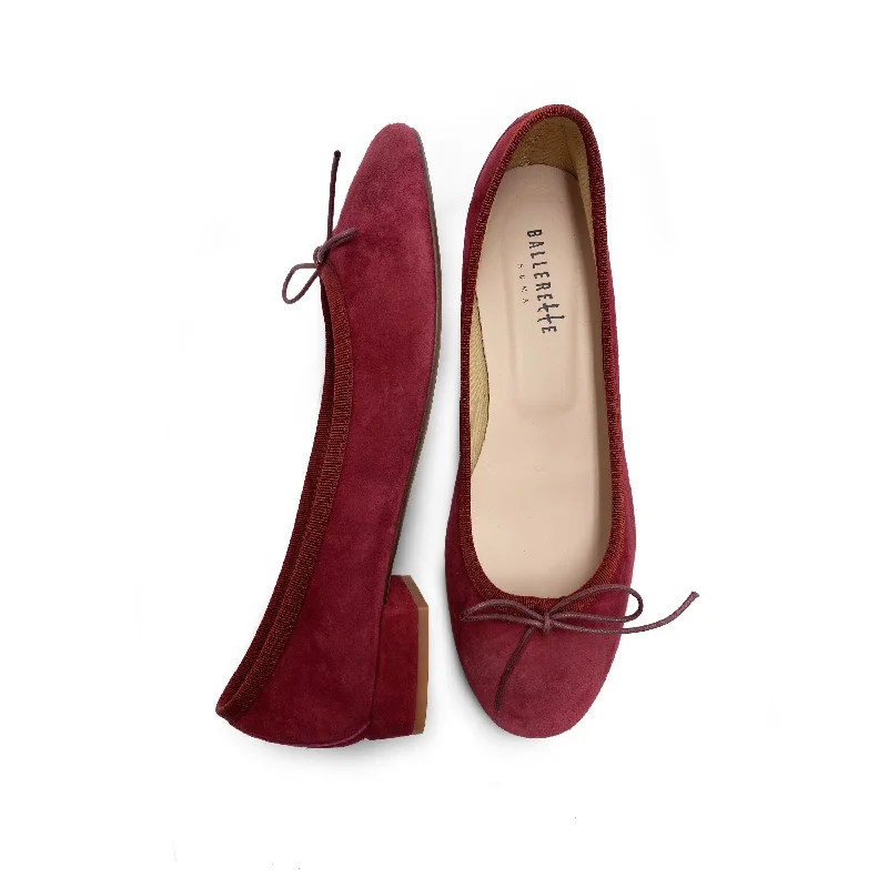 Women's Patent Leather Ballet Flats with Bow Detail in Black for a Classic Look Burgundy suede little heel ballet flats, adjustable string Women's Patent Leather Ballet Flats with Bow Detail in Black for a Classic Look Burgundy suede little heel ballet flats, adjustable string