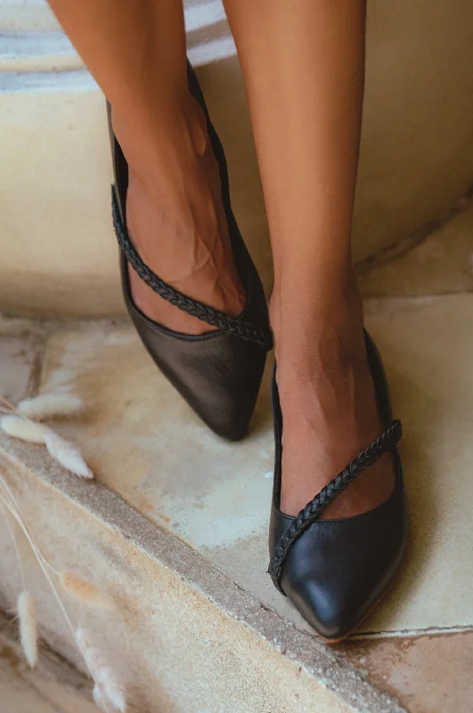 Women's Tassel - Trimmed Ballet Flats in Olive Green for a Trendy Twist Orenda Elegant Leather Ballet Flats Women's Tassel - Trimmed Ballet Flats in Olive Green for a Trendy Twist Orenda Elegant Leather Ballet Flats