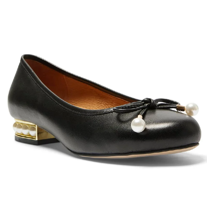 Women's Patent Leather Ballet Flats with Bow Detail in Black for a Classic Look Paris Flat in Black Leather Women's Patent Leather Ballet Flats with Bow Detail in Black for a Classic Look Paris Flat in Black Leather