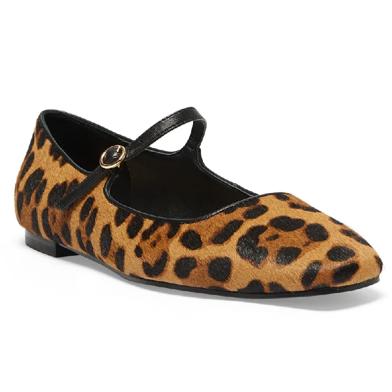 Women's Metallic Foil - Finish Ballet Flats in Gold for a Glamorous Night Out Tottie Flat in Leopard Leather Women's Metallic Foil - Finish Ballet Flats in Gold for a Glamorous Night Out Tottie Flat in Leopard Leather