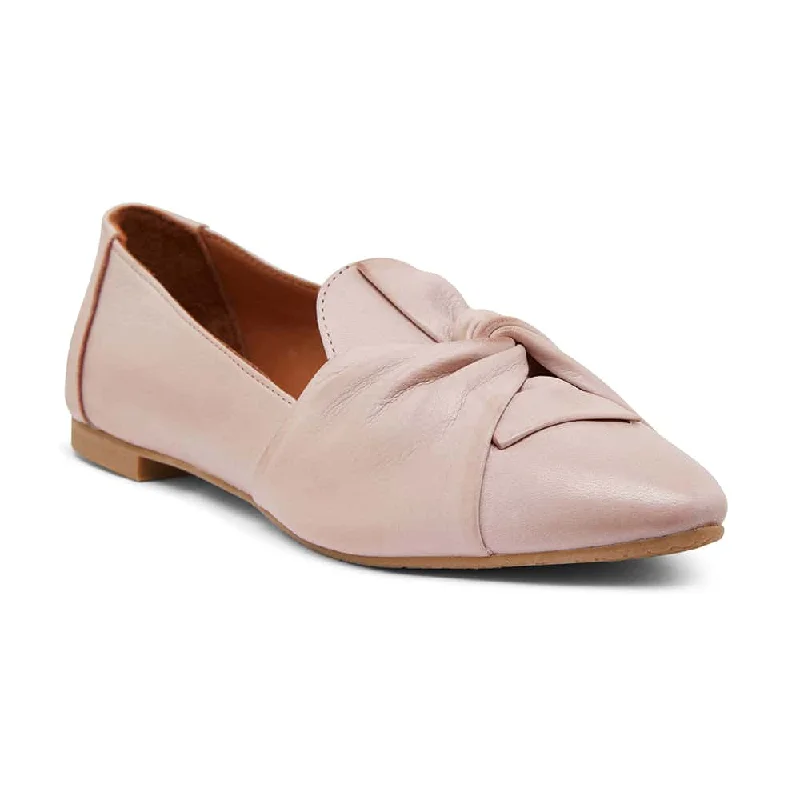 Women's Patent Leather Ballet Flats with Bow Detail in Black for a Classic Look Rosco Flat in Blush Leather Women's Patent Leather Ballet Flats with Bow Detail in Black for a Classic Look Rosco Flat in Blush Leather