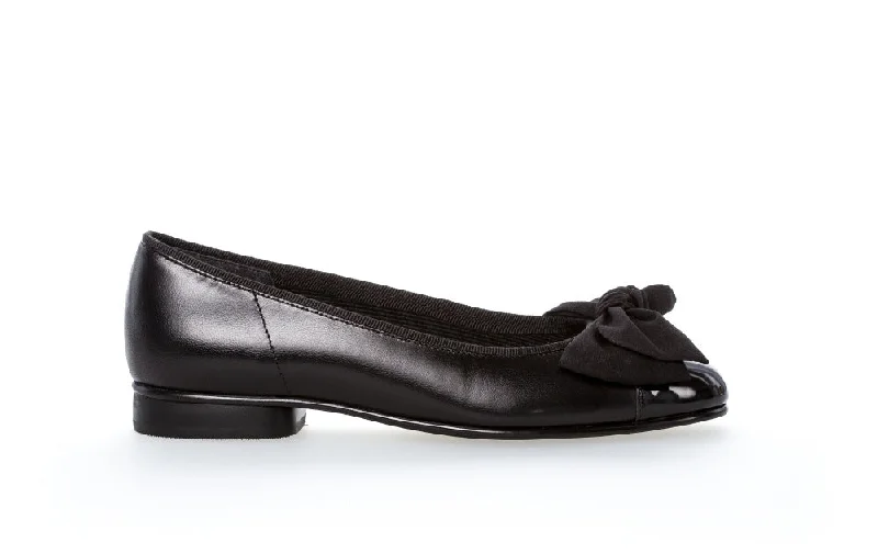 Women's Geometric - Patterned Ballet Flats in Multicolor for a Fashion - Forward Look GABOR Black Leather Ballerina Shoe with Bow Amy Women's Geometric - Patterned Ballet Flats in Multicolor for a Fashion - Forward Look GABOR Black Leather Ballerina Shoe with Bow Amy