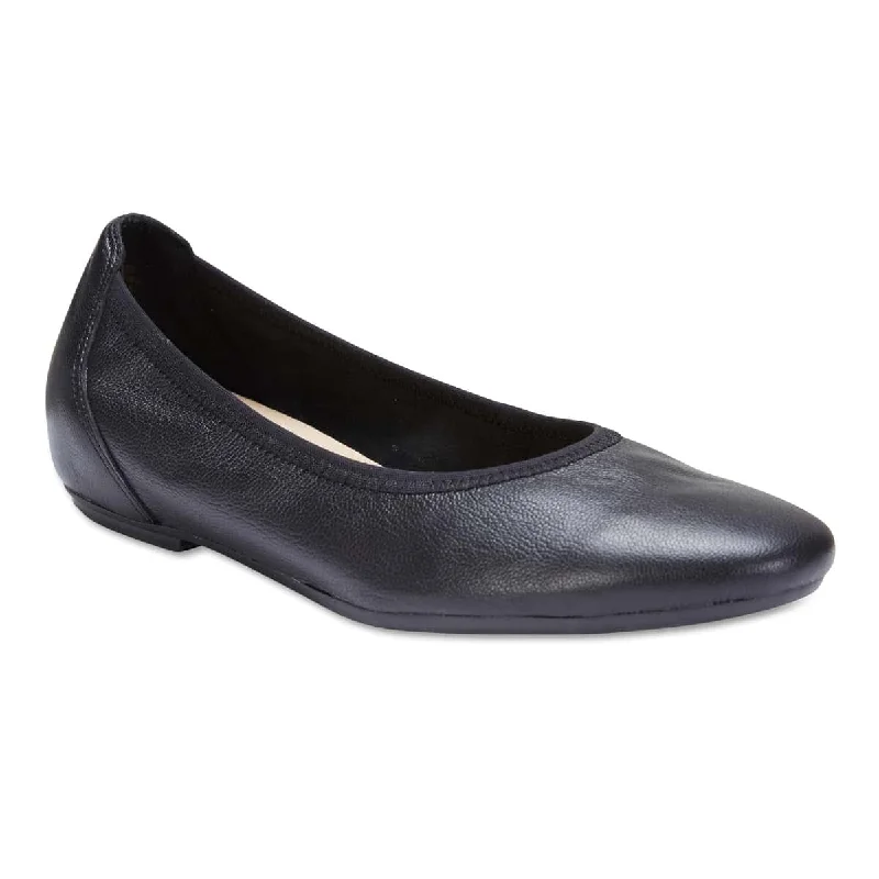 Women's Tassel - Trimmed Ballet Flats in Olive Green for a Trendy Twist Pamper Flat in Black Leather Women's Tassel - Trimmed Ballet Flats in Olive Green for a Trendy Twist Pamper Flat in Black Leather