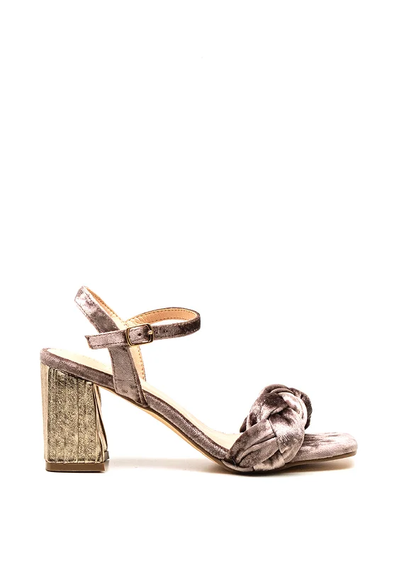 Women's Flat Slide Sandals with a Memory Foam Insole in White for All - Day Comfort Menbur Velvet Braided Block Heeled Sandals, Grey Women's Flat Slide Sandals with a Memory Foam Insole in White for All - Day Comfort Menbur Velvet Braided Block Heeled Sandals, Grey