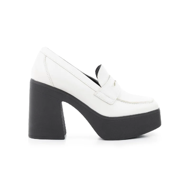 Women's Bow - Embellished Loafers in Red for a Feminine Touch Scopello Off White Leather Women's Bow - Embellished Loafers in Red for a Feminine Touch Scopello Off White Leather