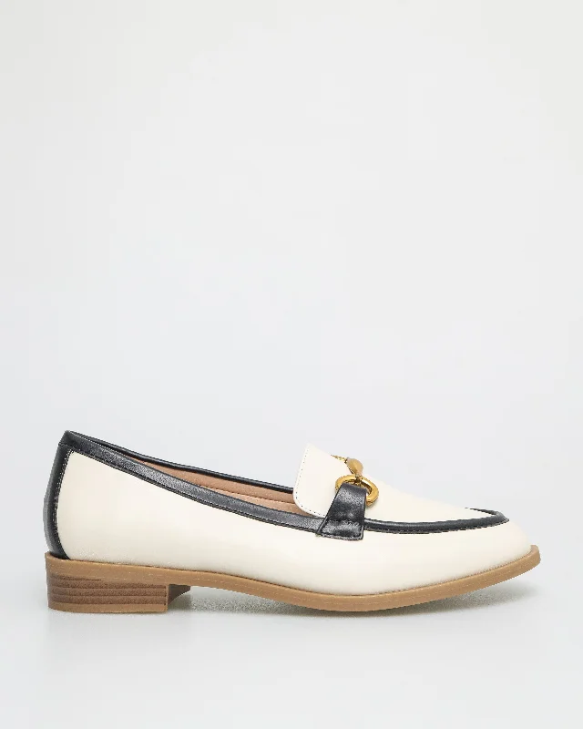Women's Metallic Foil - Finish Loafers in Gold for a Glamorous Night Out Tomaz FL038 Ladies Gold Horsebits Loafers (White) Women's Metallic Foil - Finish Loafers in Gold for a Glamorous Night Out Tomaz FL038 Ladies Gold Horsebits Loafers (White)