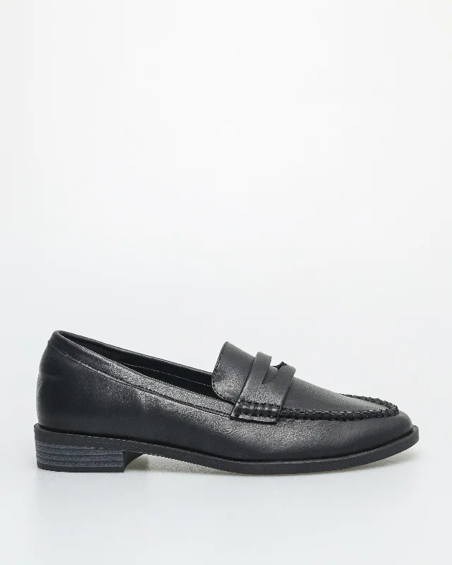 Women's Geometric - Patterned Loafers in Multicolor for a Fashion - Forward Look Tomaz FL066 Ladies Penny Loafers (Black) Women's Geometric - Patterned Loafers in Multicolor for a Fashion - Forward Look Tomaz FL066 Ladies Penny Loafers (Black)