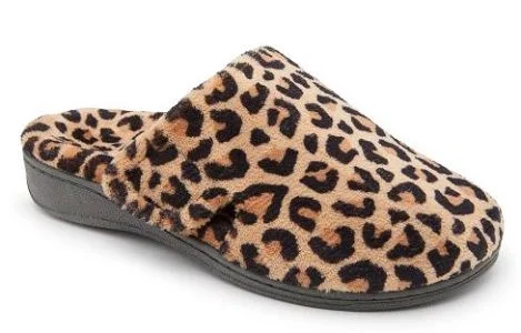 Women's Slippers with a Quilted Pattern in Gray for Added Style Gemma - Leopard