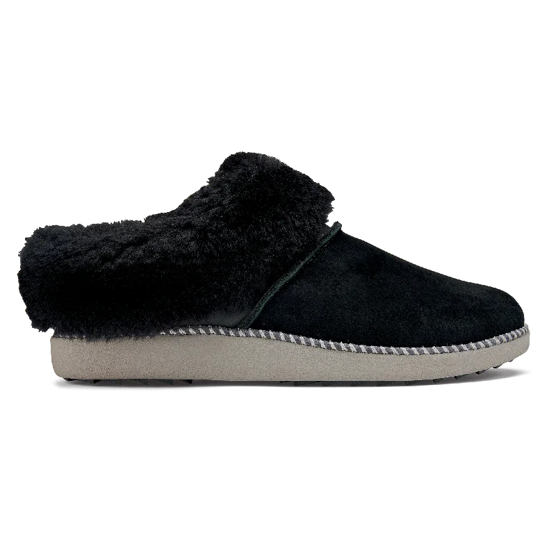 Women's Knitted Cable Pattern Slippers with a Non - Slip Sole in Cream for Indoor Comfort Ku‘i - Black / Fog Women's Knitted Cable Pattern Slippers with a Non - Slip Sole in Cream for Indoor Comfort Ku‘i - Black / Fog