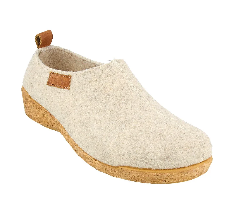 Women's Knitted Cable Pattern Slippers with a Non - Slip Sole in Cream for Indoor Comfort Wonderwool - Oatmeal Women's Knitted Cable Pattern Slippers with a Non - Slip Sole in Cream for Indoor Comfort Wonderwool - Oatmeal