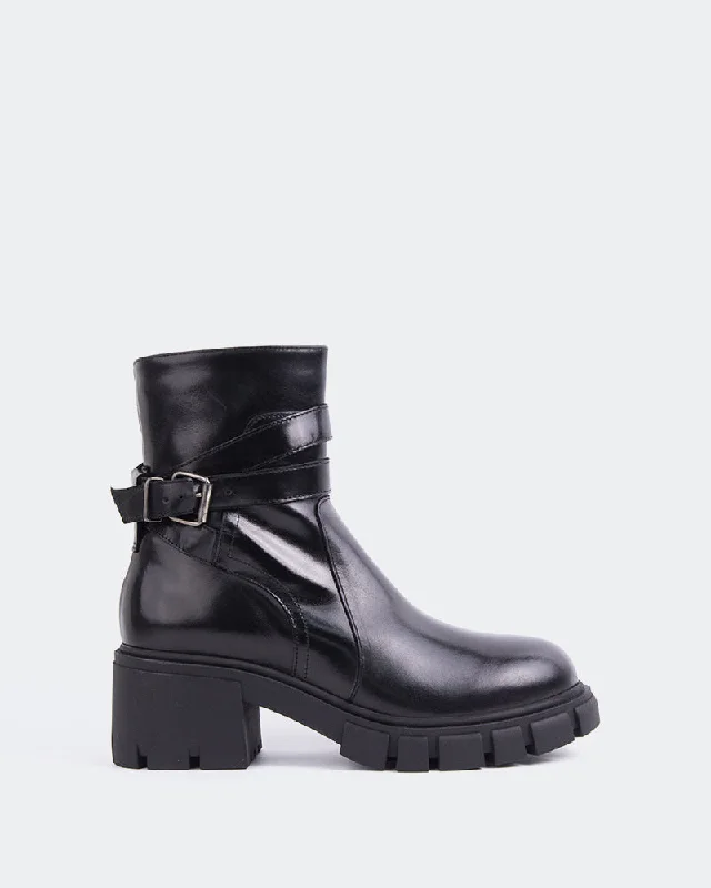 women's flat ankle boots Ballarat Black Leather