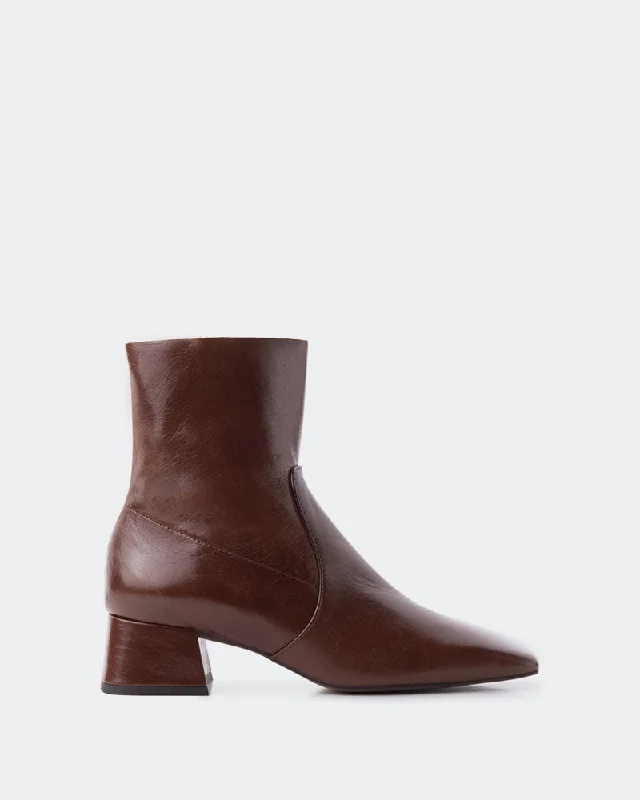 women's ankle boots with embroidery Dobie Chestnut Leather