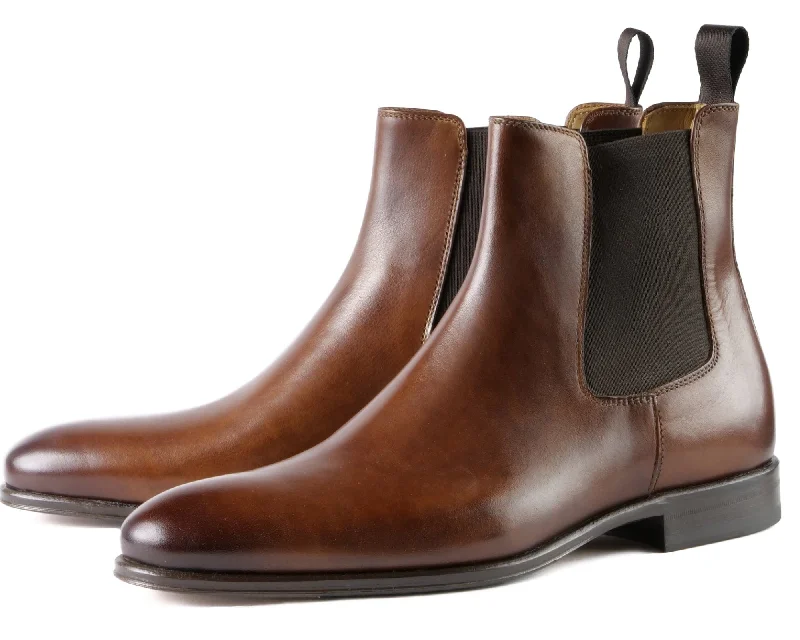 Women's paisley - printed Chelsea boots for a bohemian style Eastwood Chelsea Boot Tan Women's paisley - printed Chelsea boots for a bohemian style Eastwood Chelsea Boot Tan