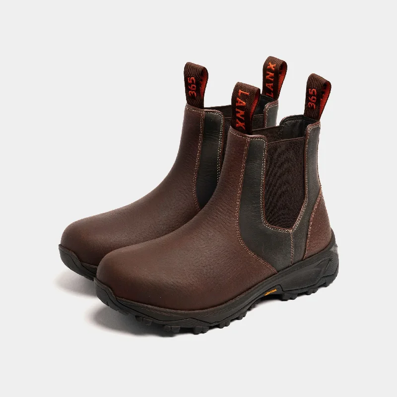 Women's metallic - studded Chelsea boots for an edgier style EDGWORTH / REDBRICK & BLACK Women's metallic - studded Chelsea boots for an edgier style EDGWORTH / REDBRICK & BLACK