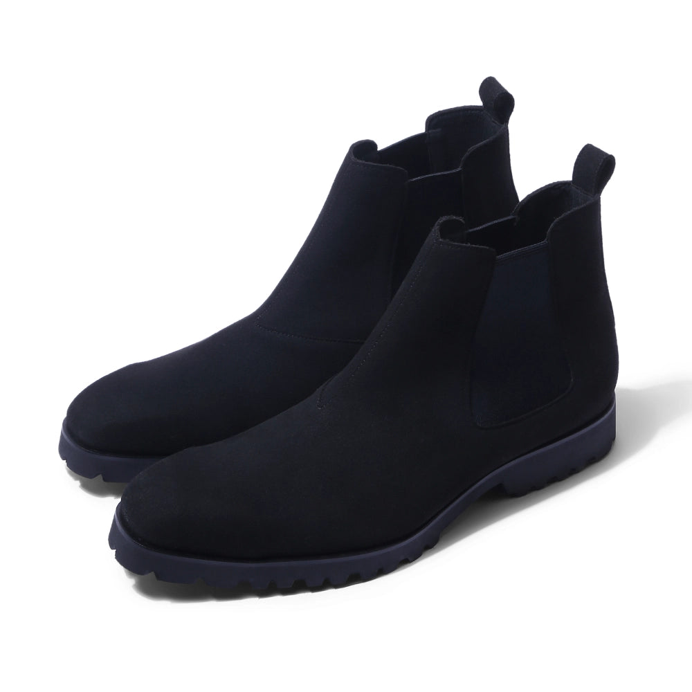 Women's zipper - front Chelsea boots for a modern look Marcos Featherlite - Black Suede Chelsea Boots Women's zipper - front Chelsea boots for a modern look Marcos Featherlite - Black Suede Chelsea Boots