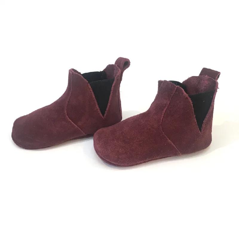 Women's floral - printed Chelsea boots for a feminine touch Suede Indie Chelsea Boot - Plum
