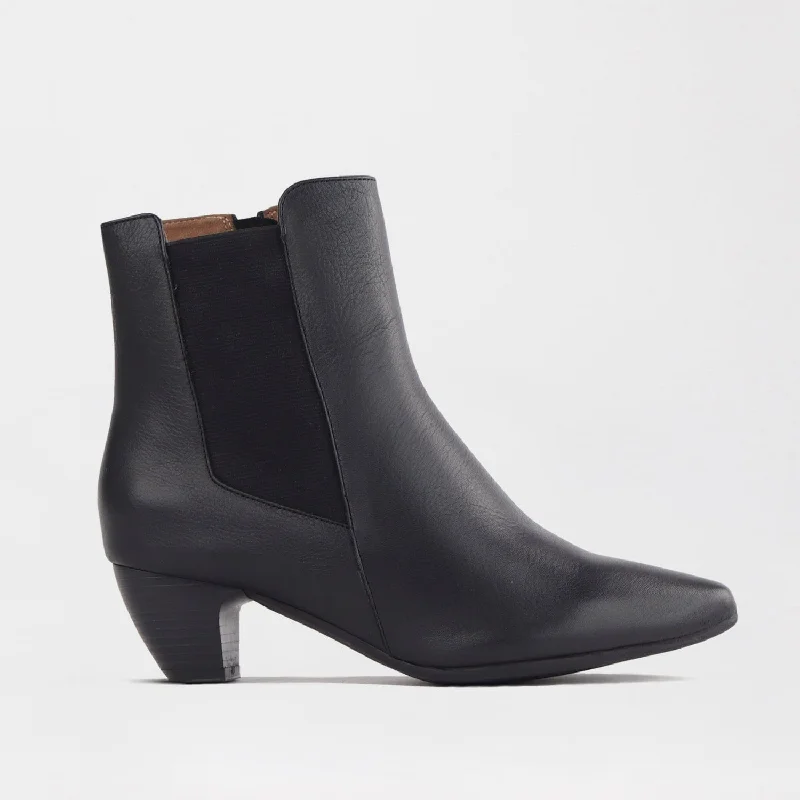 women's ankle boots for fashion-forward Pointed Ankle Boot in Black - 12651