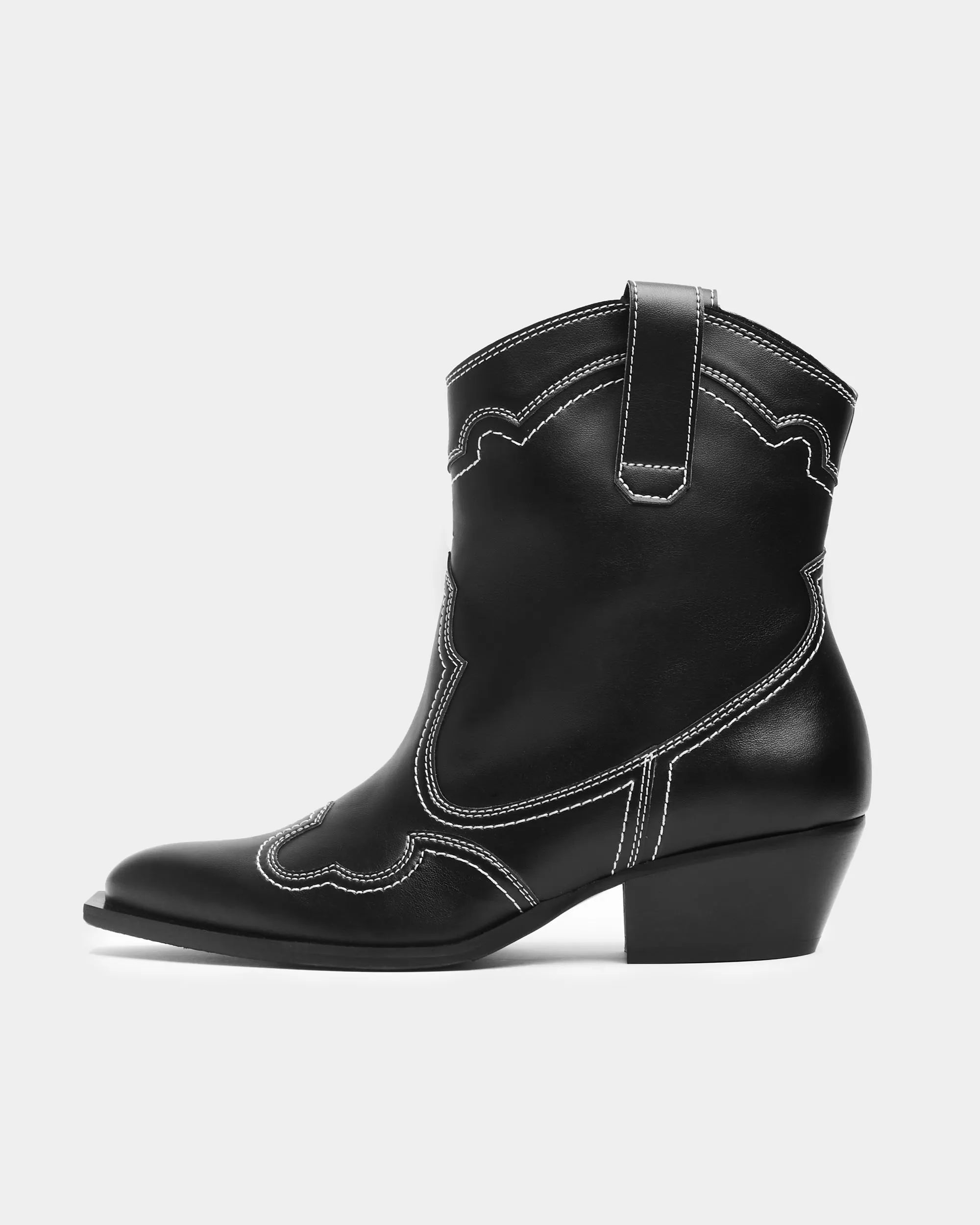 women's cowboy boots in black Stitchy Cowboy Boots made of Viridis corn leather